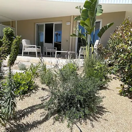 Detente Et Raffinement Assures Apartment